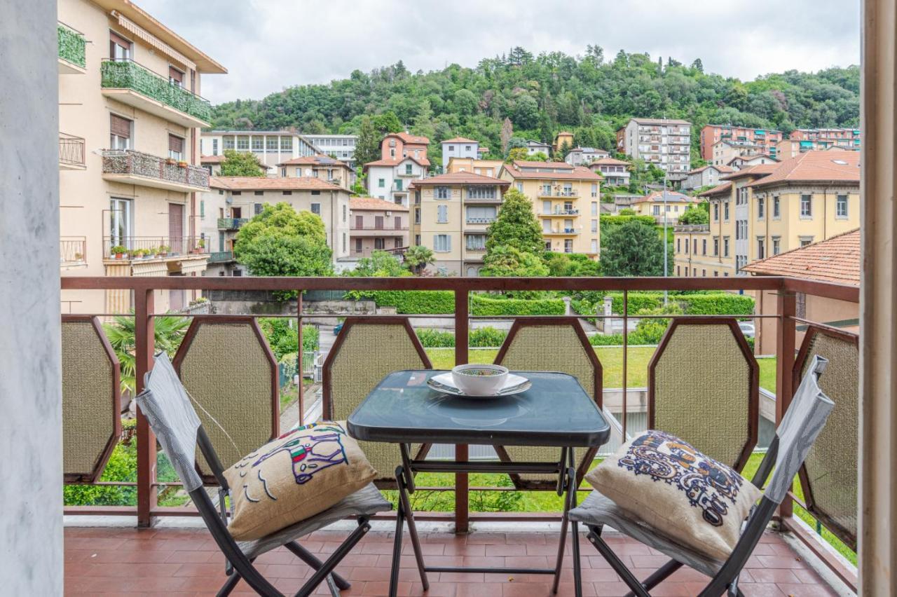 Lovely & Quiet Apartment - With Balcony & Parking Côme Extérieur photo