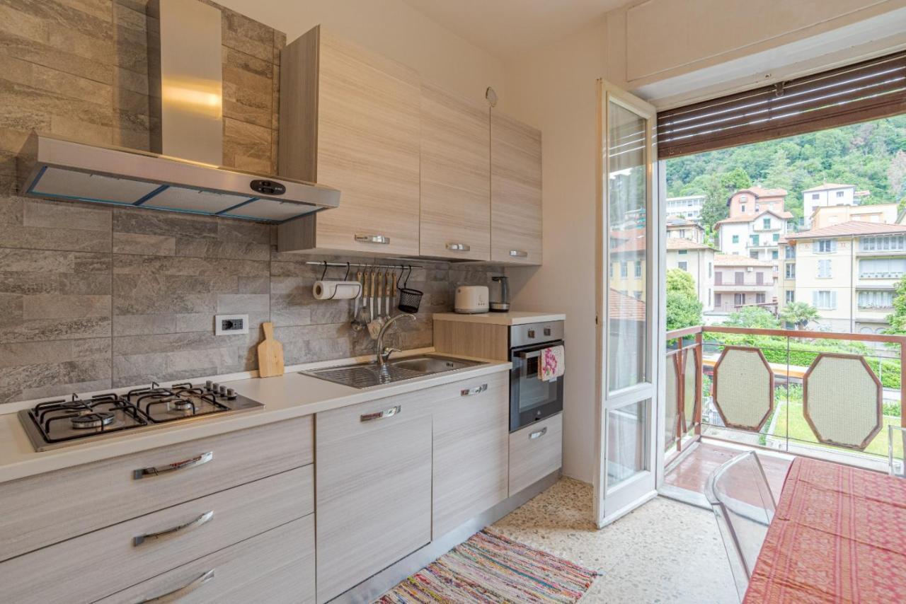 Lovely & Quiet Apartment - With Balcony & Parking Côme Extérieur photo